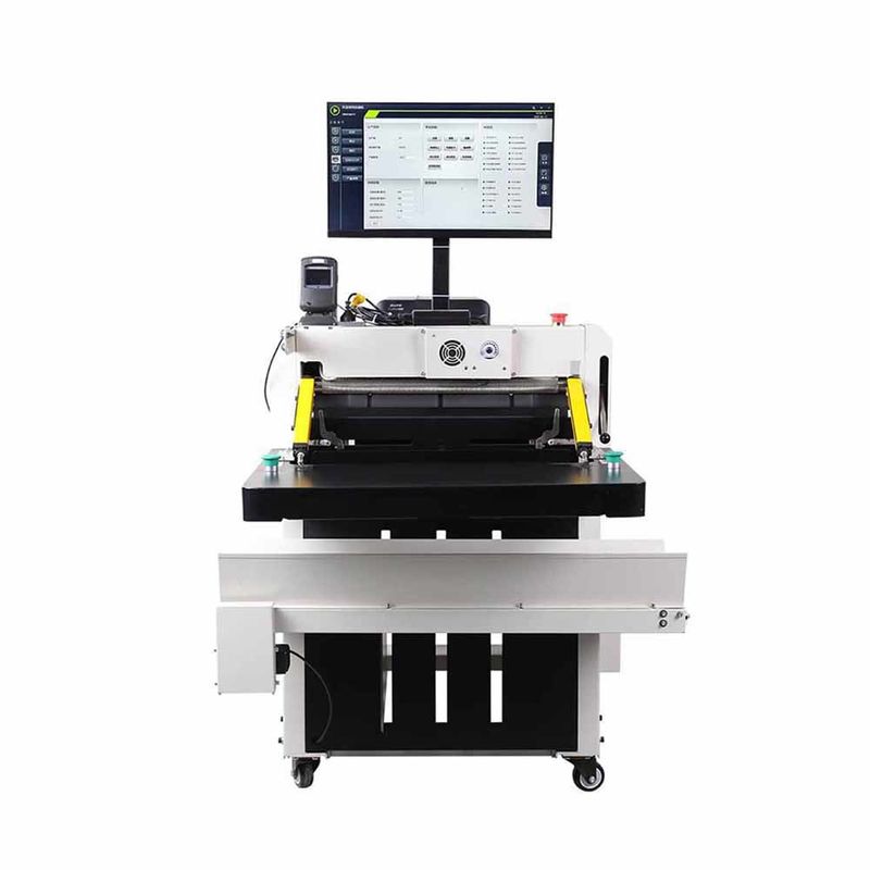 E Commerce Express เครื่องบรรจุอัตโนมัติ สําหรับกระเป๋า PE สีดํา เติมความจําเป็นประจําวัน เช่น หนังสือ เสื้อผ้า ของเล่น