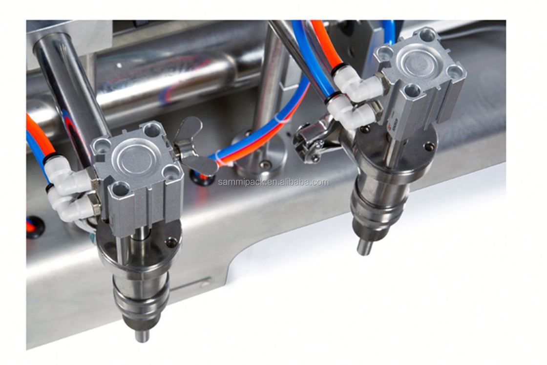 เครื่องบรรจุของเหลวขวดแก้วพลาสติก PET ขนาดเล็ก 2 หัว เครื่องบรรจุแบบกึ่งอัตโนมัติ 1000-5000ML