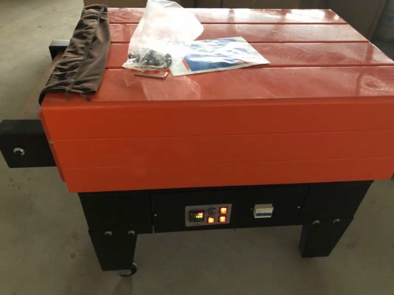 BS4525 เครื่องบรรจุเครื่องยับยับด้วยความร้อนแบบเจ็ต สําหรับบรรจุอาหาร เครื่องดื่ม และสินค้าหน่วยอื่น ๆ