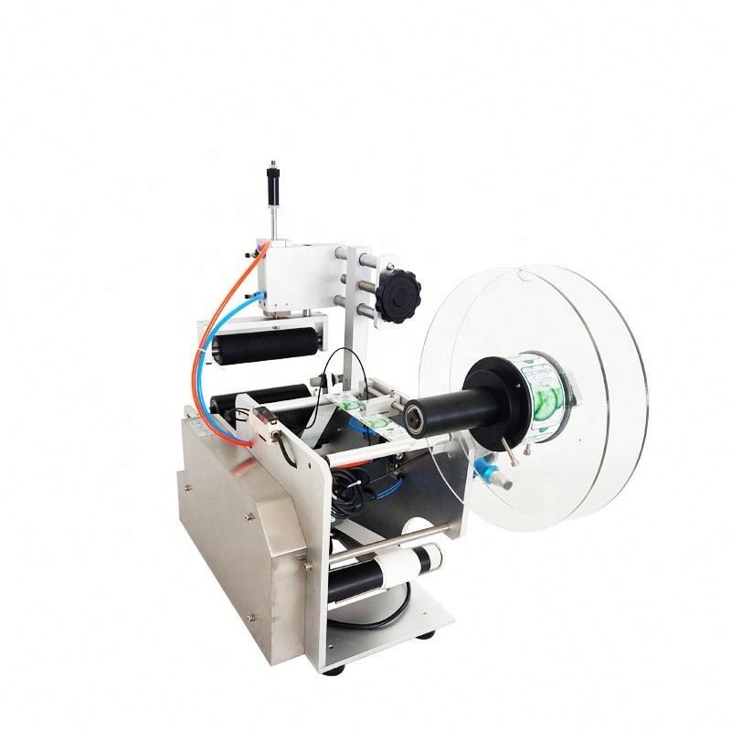 เครื่องติดฉลากกึ่งอัตโนมัติแบบนิวเมติกประสิทธิภาพสูงสำหรับขวด ใช้งานง่าย กล่องไม้ แบริ่งมอเตอร์ PLC เกียร์บ็อกซ์